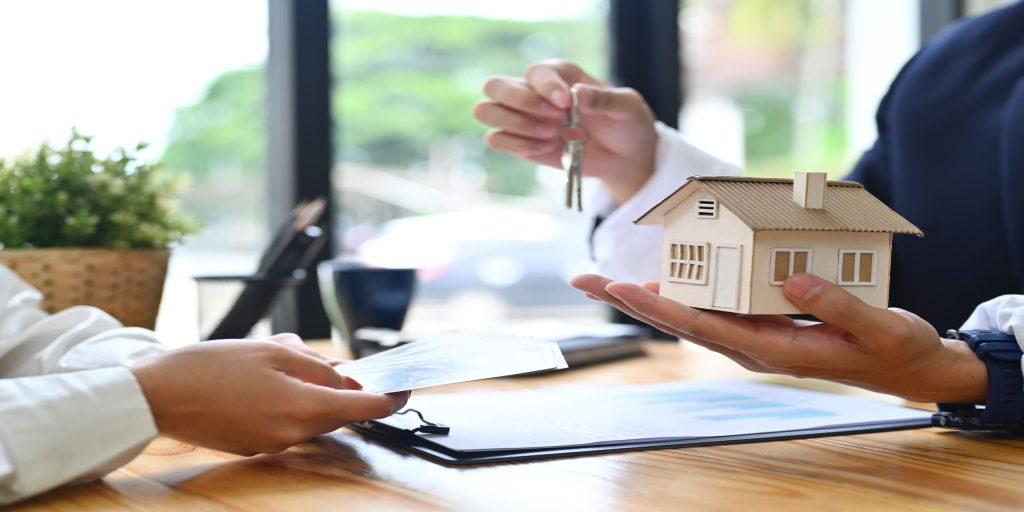foreigner buying property in dubai